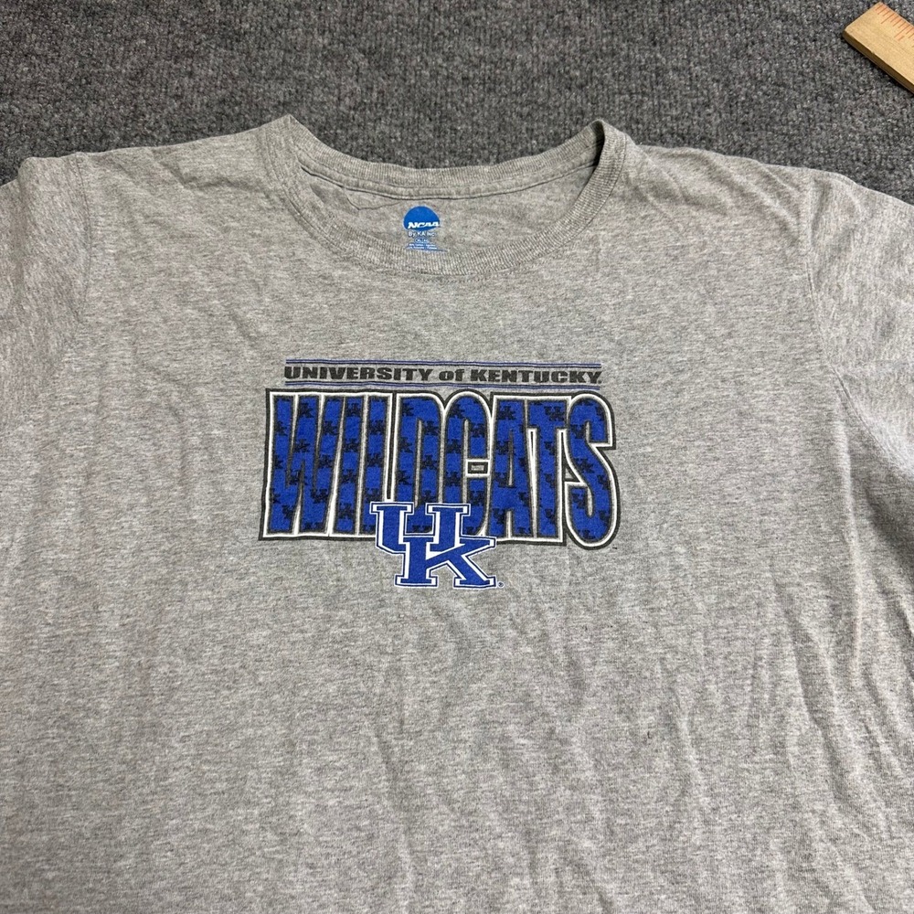 NCAA T-Shirt Womens XL Gray University of Kentucky Wildcats Graphic Crew Neck
